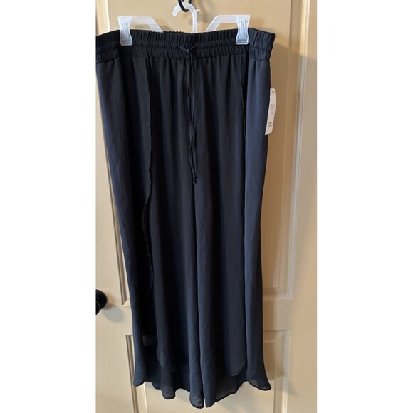 Woman Plus Size Vacation Cover Up Black Pants Time and Tru Size 2X 20w-22w NWT - Picture 1 of 7
